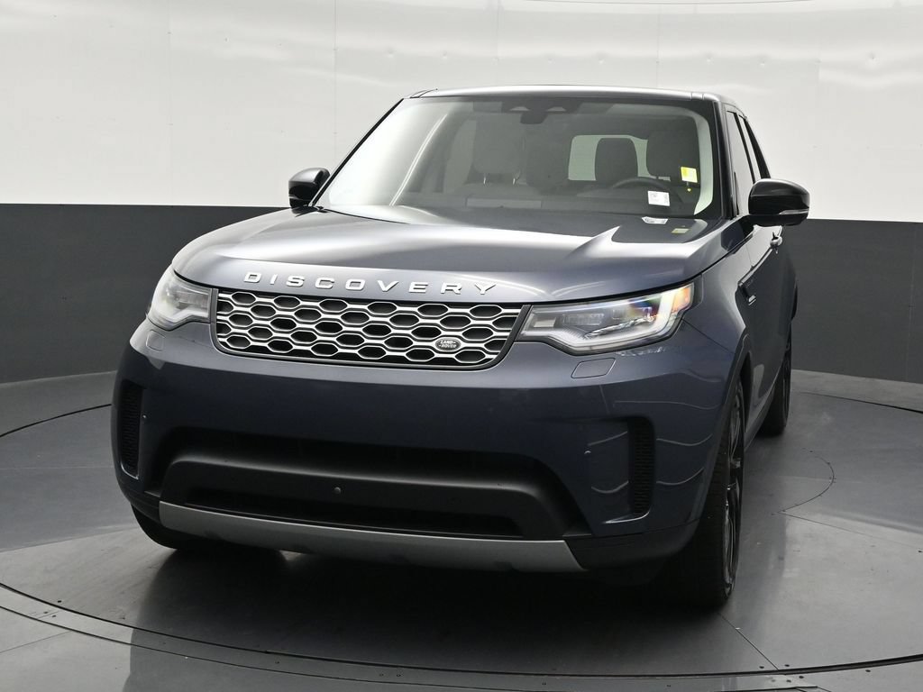 Used 2024 Land Rover Discovery S AWD/4WD image 8