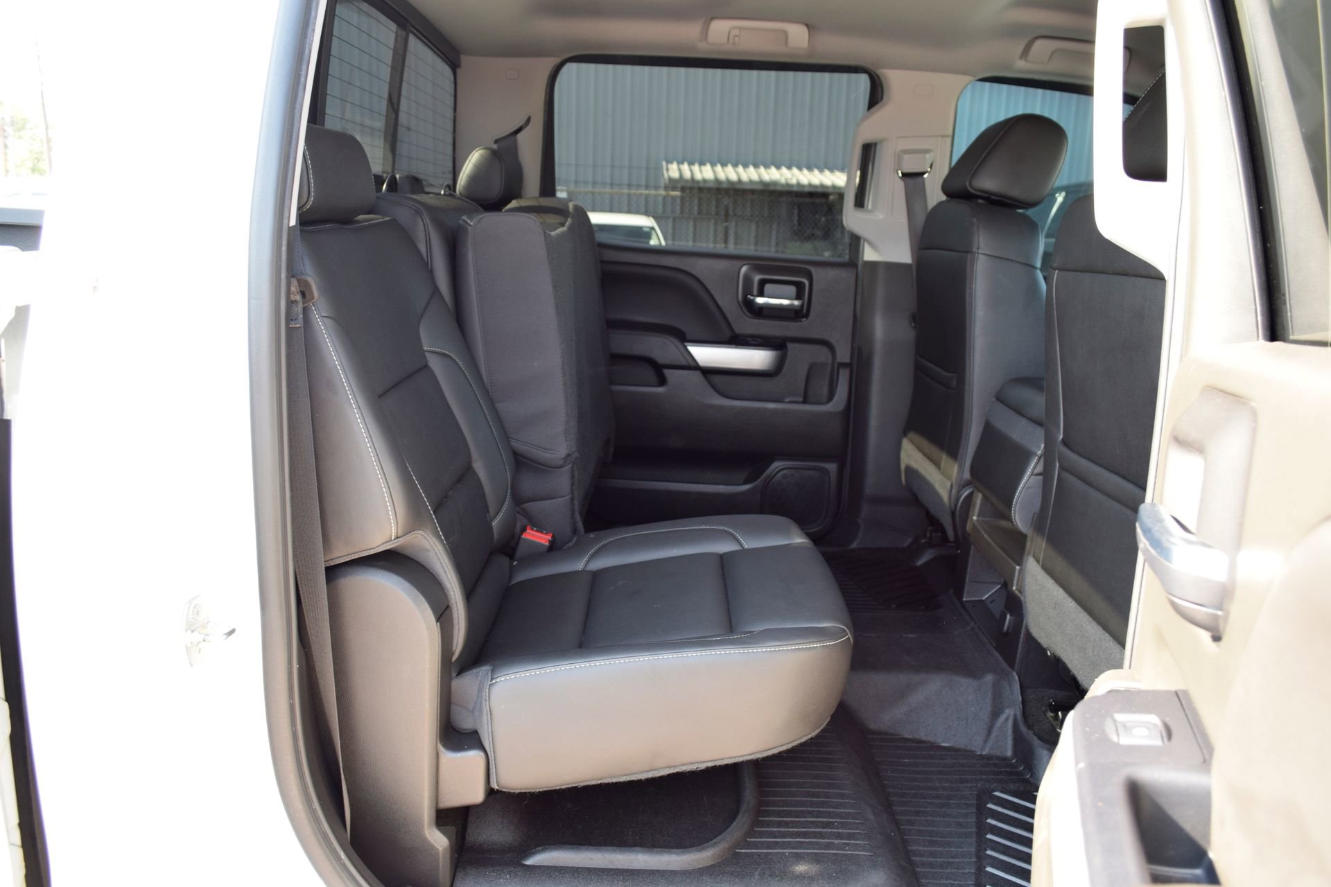 Used 2018 Chevrolet Silverado 1500 LT w/ All Star Edition AWD/4WD image 22