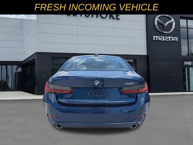 Used 2023 BMW 330i Sedan w/ Premium Package RWD image 2