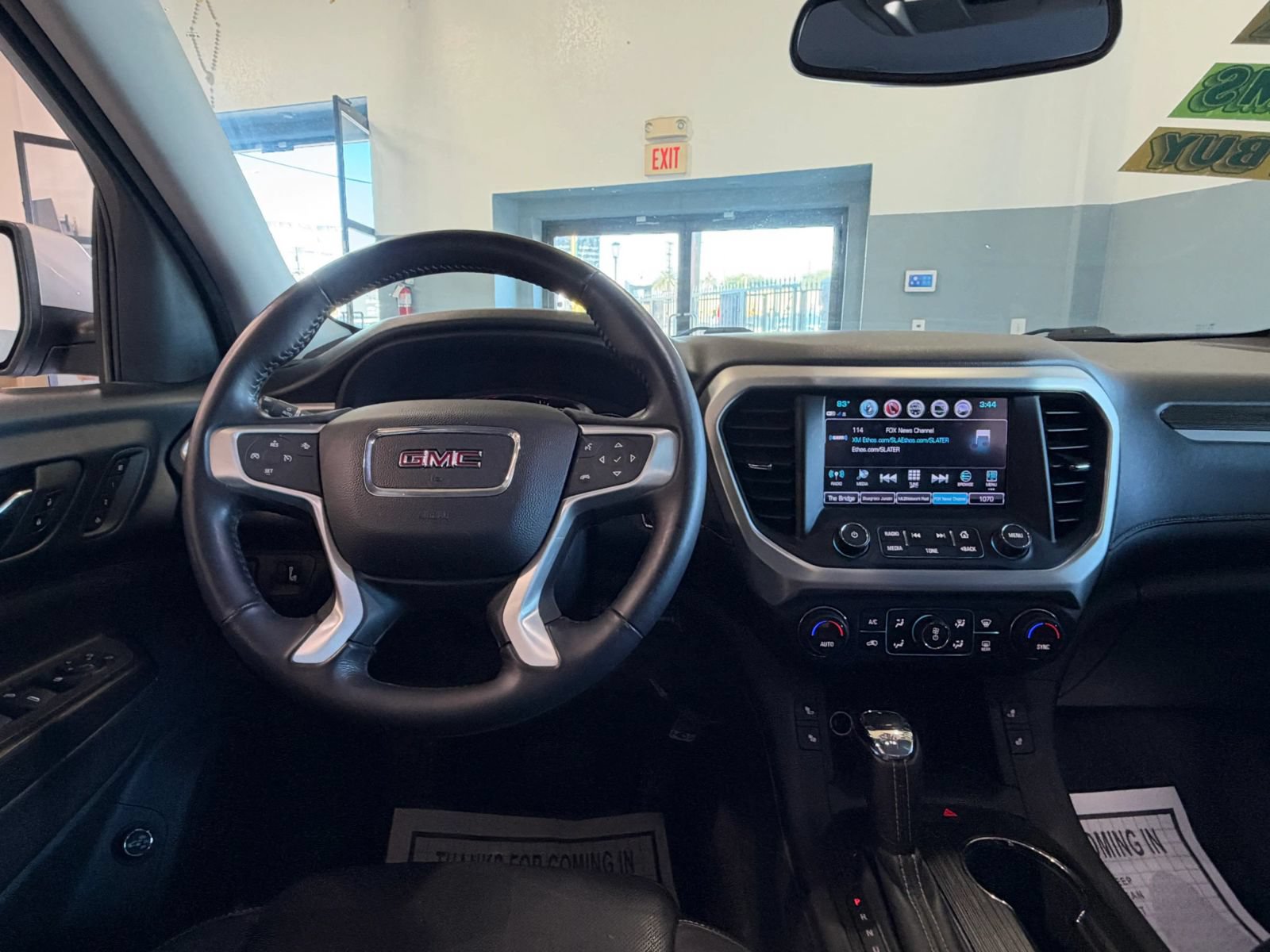 Used 2017 GMC Acadia SLT AWD/4WD image 16