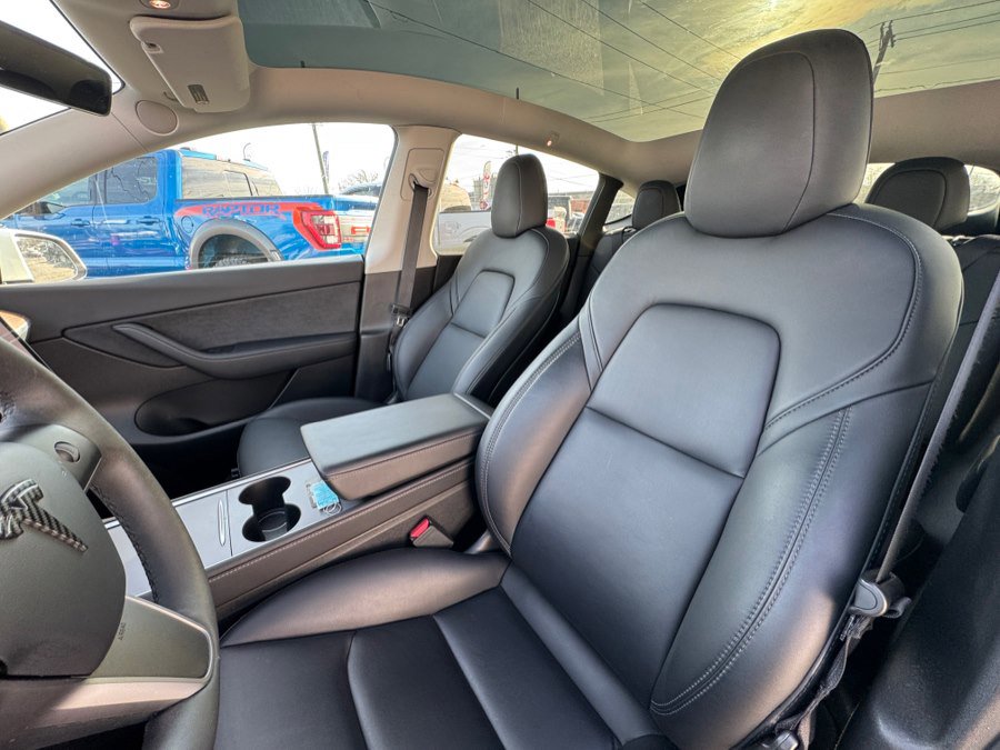 Used 2022 Tesla Model Y Performance image 22