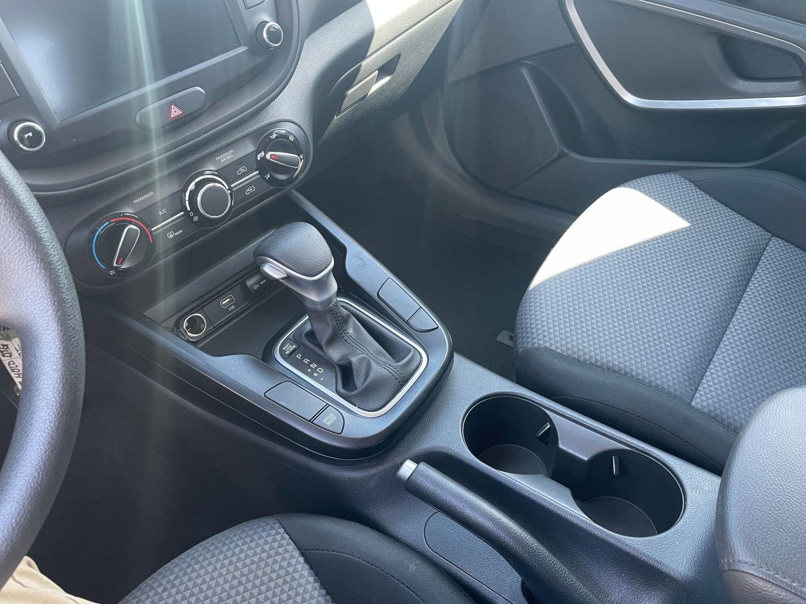 Used 2025 Kia Soul LX w/ LX Technology Package image 39