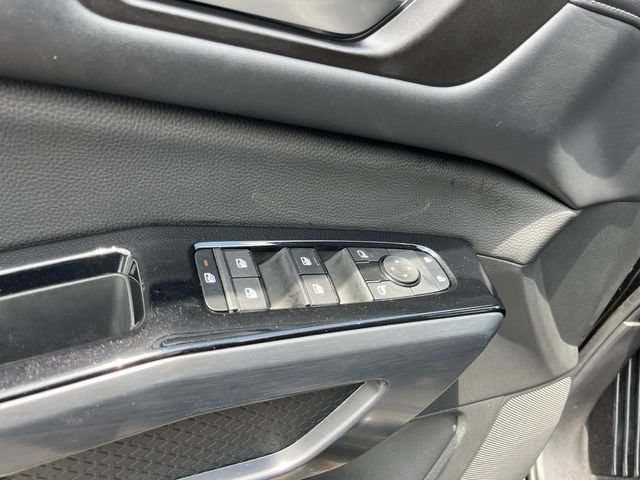 Used 2024 Nissan Pathfinder SL FWD image 33