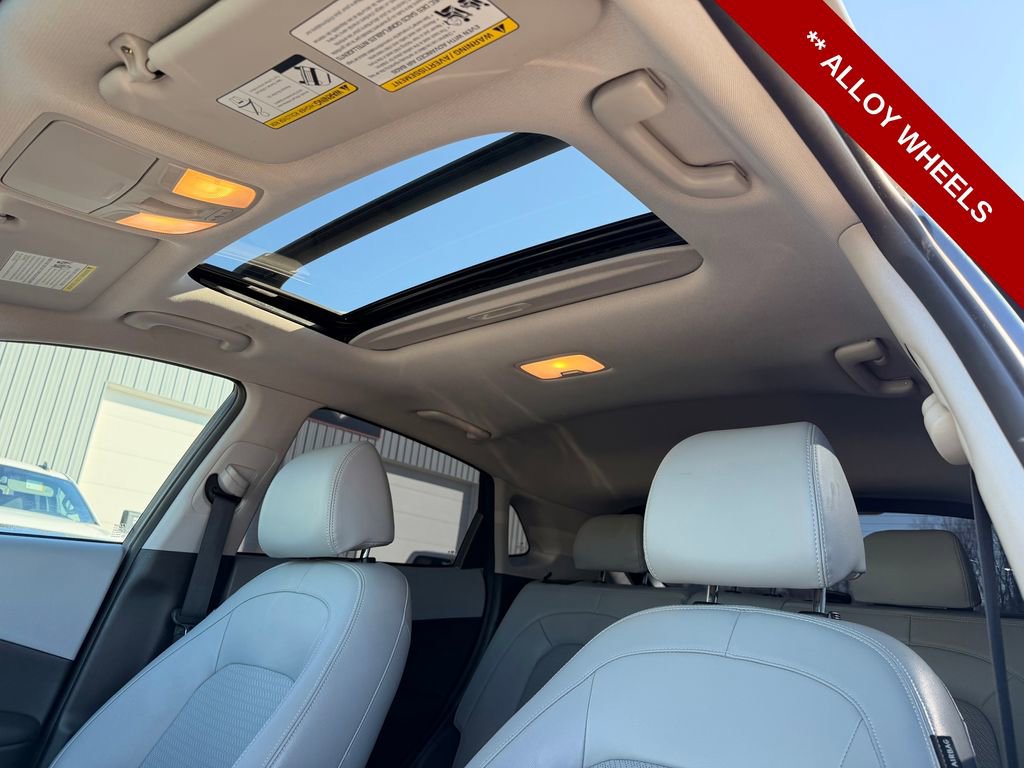 Used 2021 Hyundai Kona Limited image 15