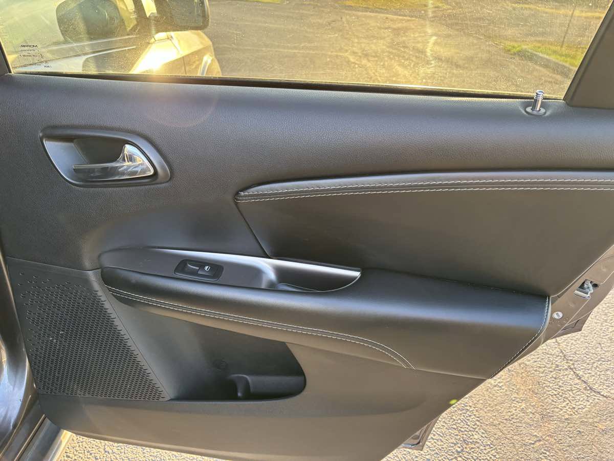 Used 2020 Dodge Journey Crossroad image 14