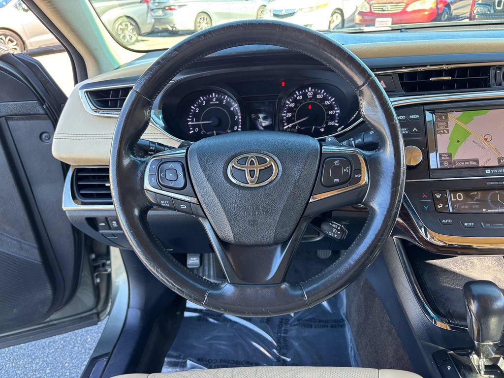Used 2013 Toyota Avalon Limited FWD image 32