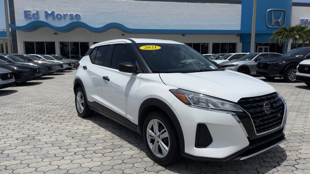 Used 2021 Nissan Kicks S FWD image 13