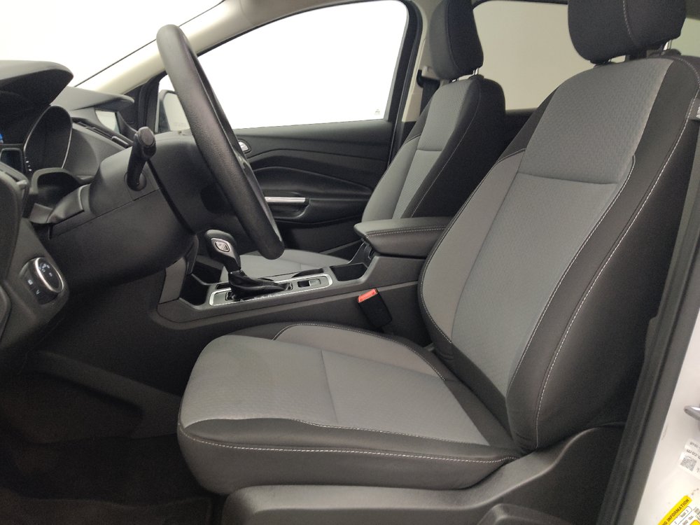 Used 2019 Ford Escape SE FWD image 17