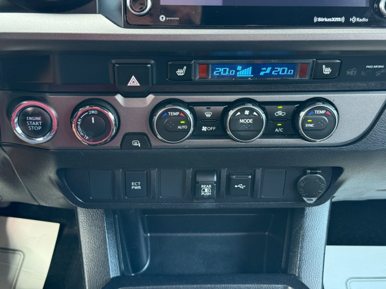 Used 2020 Toyota Tacoma 4x4 Double Cab image 27