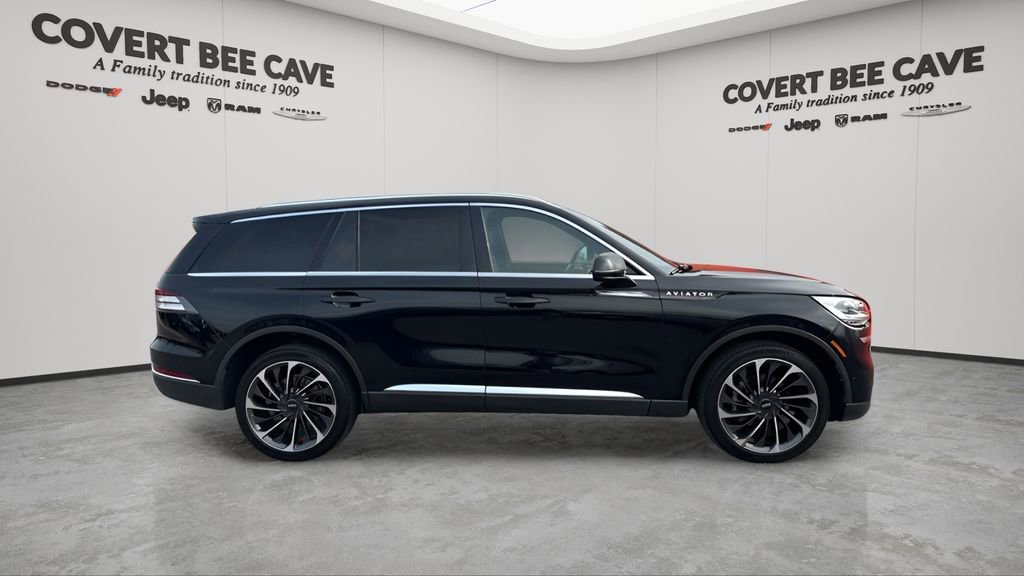 Used 2020 Lincoln Aviator Reserve w/ Equipment Group 202A image 11