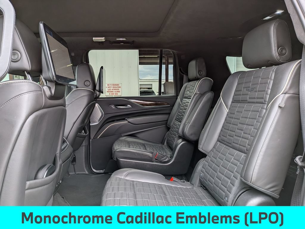 Used 2024 Cadillac Escalade ESV Sport Platinum w/ LPO, ONYX Package AWD/4WD image 36