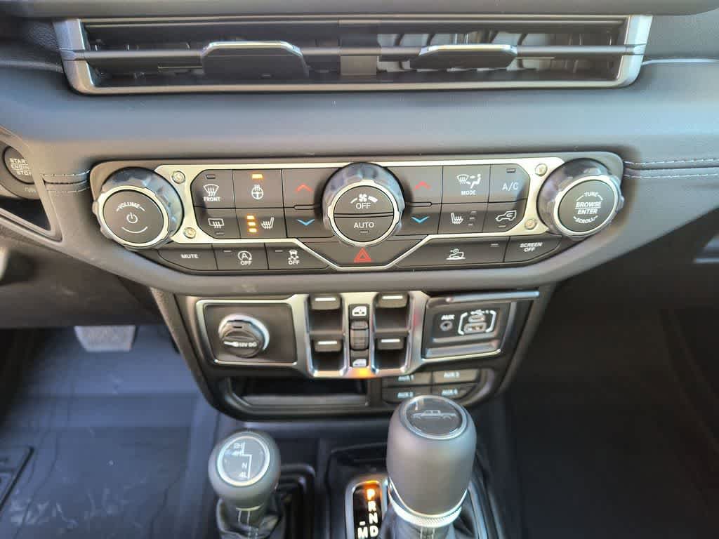 New 2026 Jeep Gladiator Sport AWD/4WD image 18