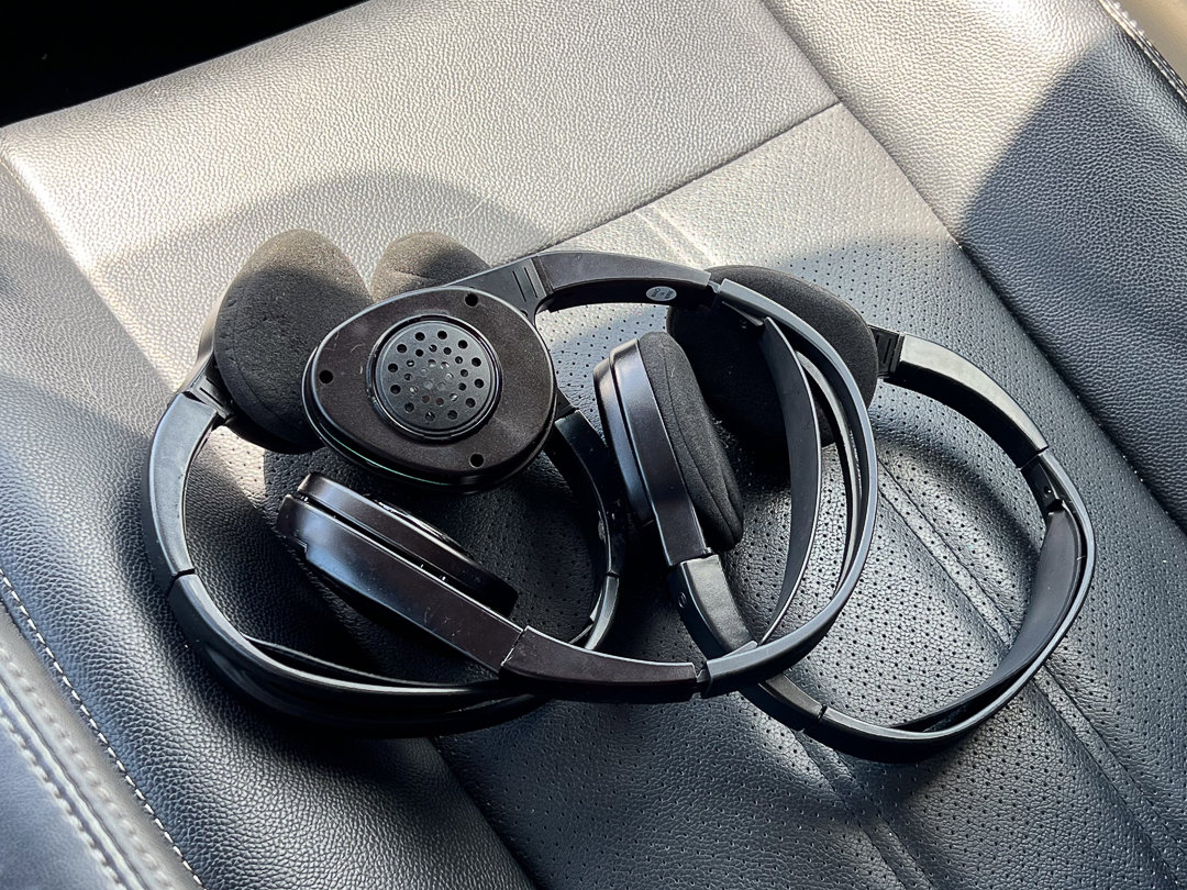 Used 2013 Chrysler Town & Country Touring-L w/ Driver Convenience Group FWD image 34