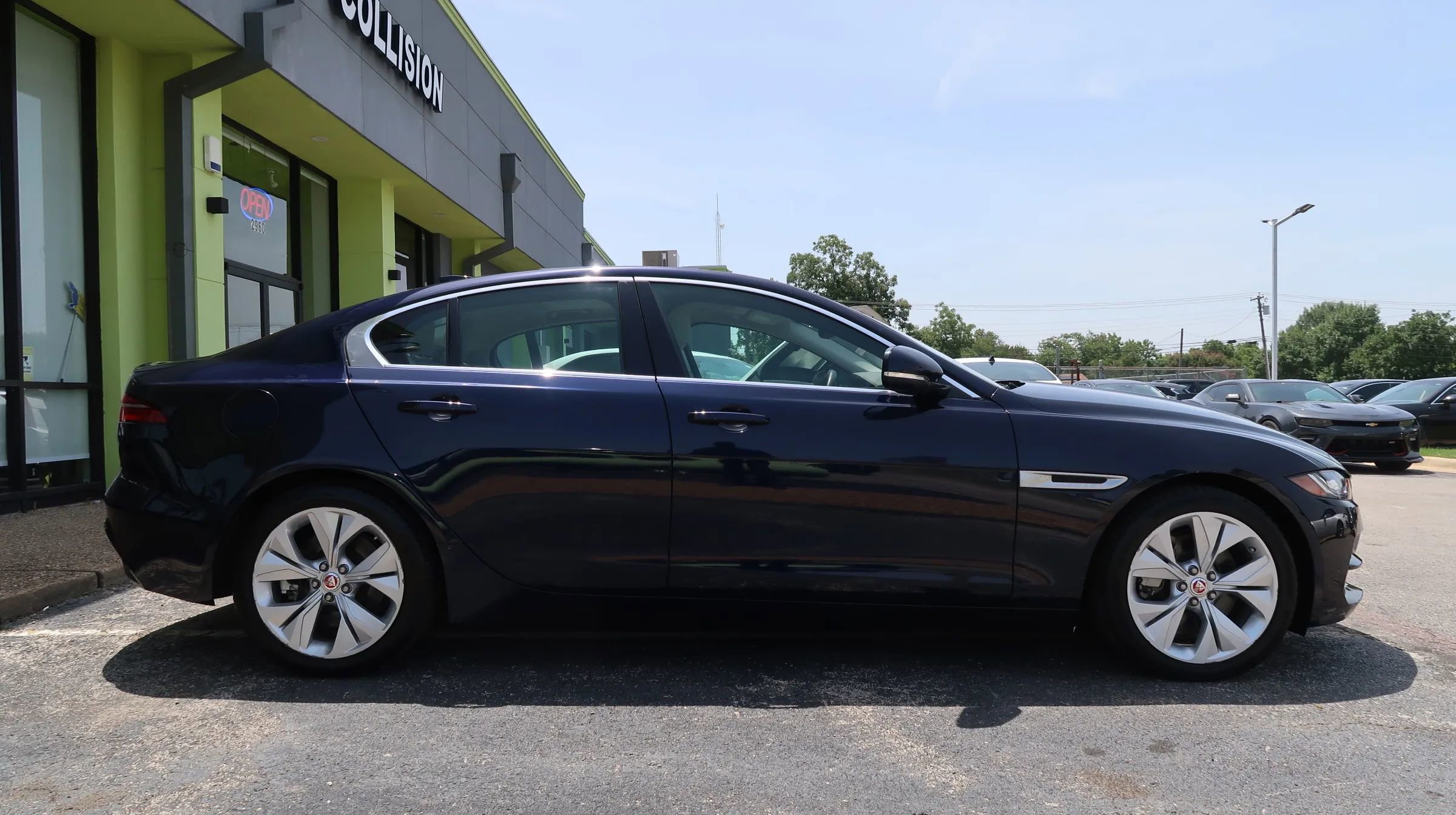 Used 2020 Jaguar XE S image 8