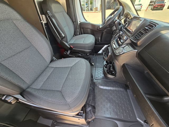 Used 2025 RAM ProMaster 2500 w/ Convenience Group FWD image 18