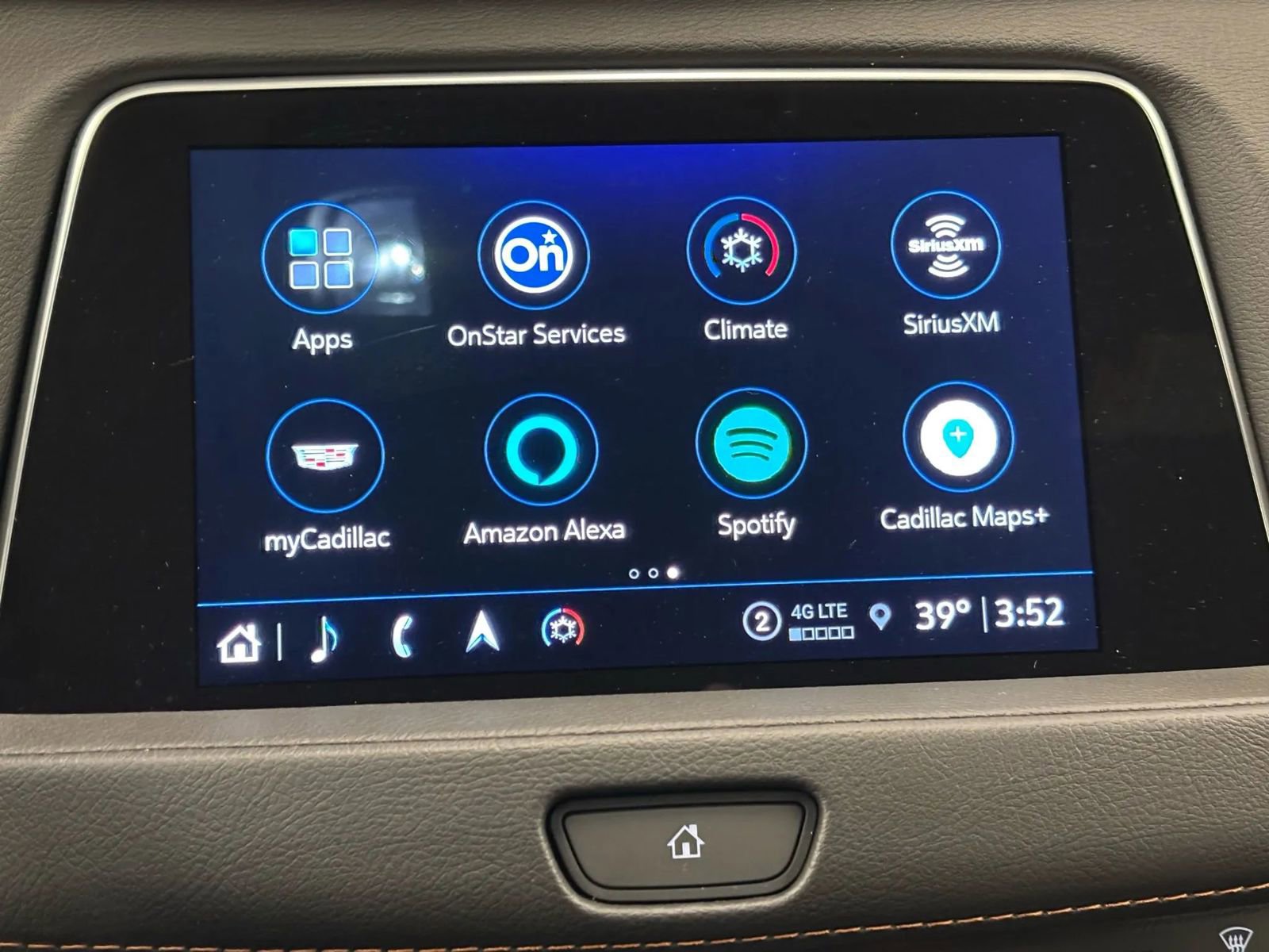 Used 2023 Cadillac XT4 Sport w/ Sun And Sound Package image 42