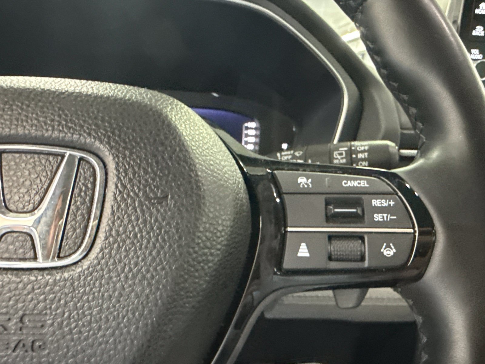 Certified 2025 Honda Pilot Elite image 20
