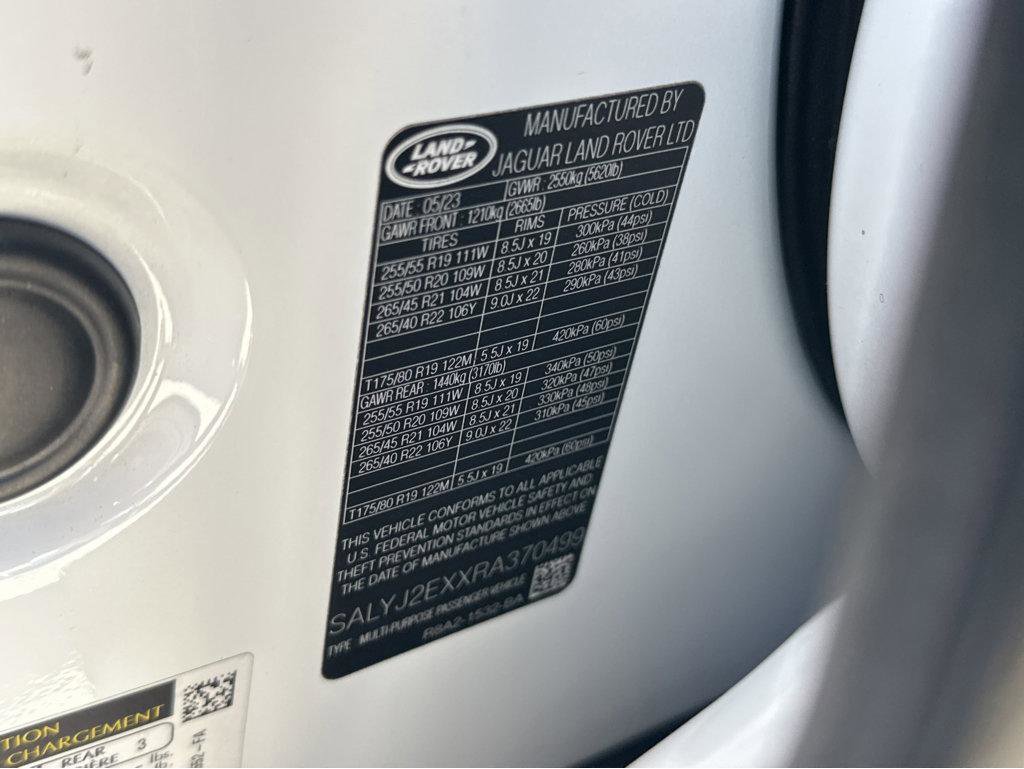 Used 2024 Land Rover Range Rover Velar S AWD/4WD image 44