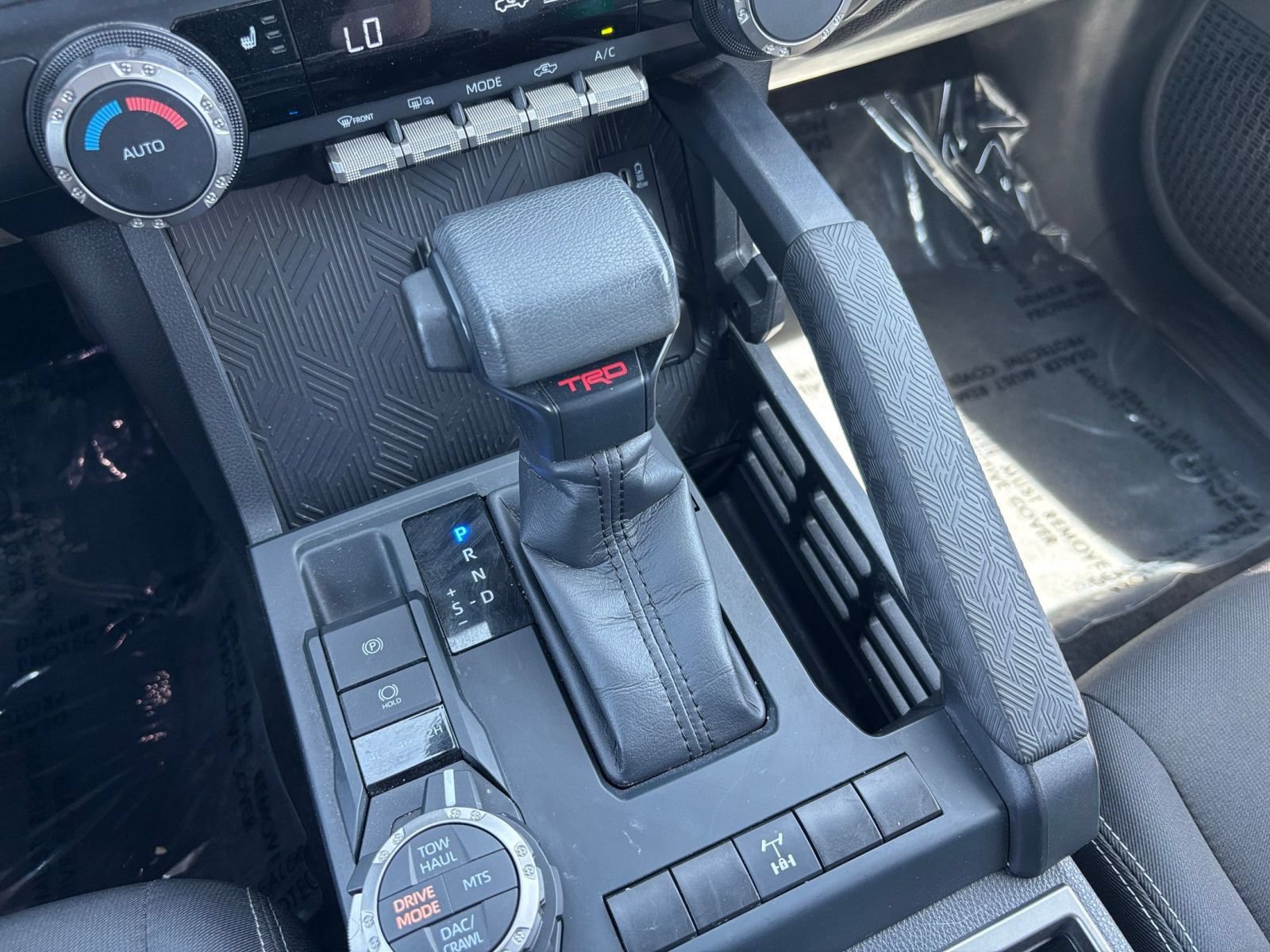 Used 2025 Toyota Tacoma TRD Off-Road AWD/4WD image 38