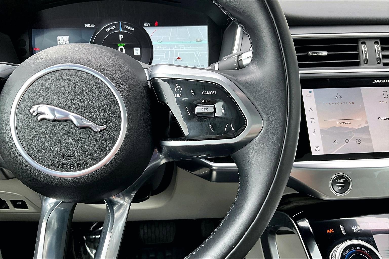 Certified 2022 Jaguar I-PACE HSE AWD/4WD image 19