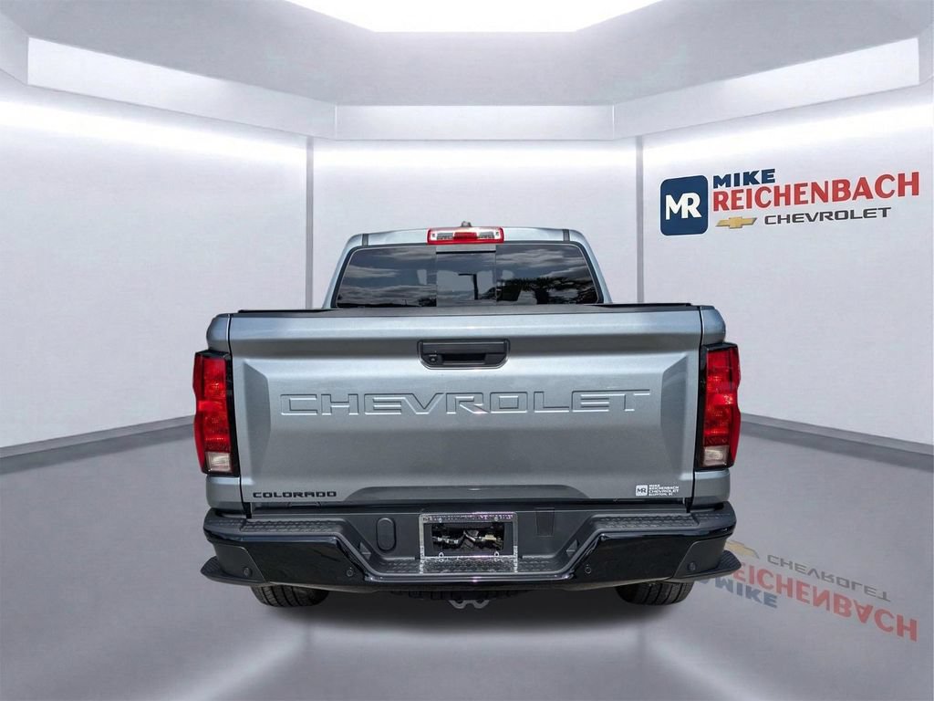 Used 2024 Chevrolet Colorado Trail Boss w/ LPO, Dark Essentials Package AWD/4WD image 5