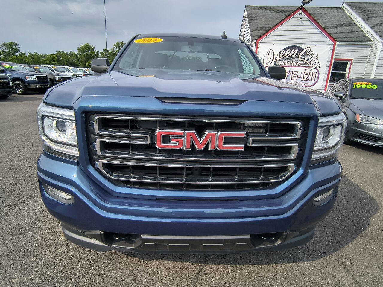 Used 2018 GMC Sierra 1500 4x4 Double Cab w/ Elevation Edition image 3