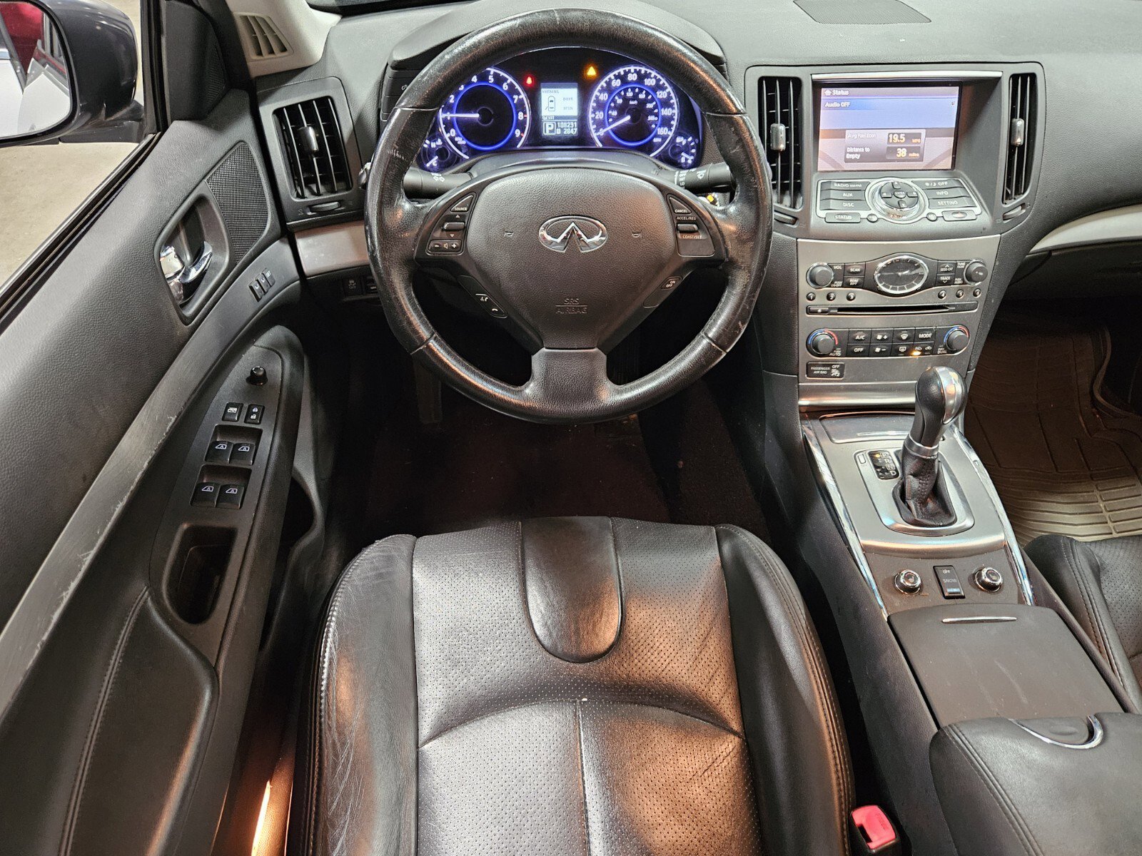 Used 2013 INFINITI G37 x w/ Premium Pkg image 16