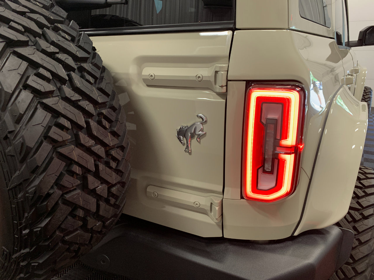 Used 2025 Ford Bronco Outer Banks w/ Sasquatch Package image 30