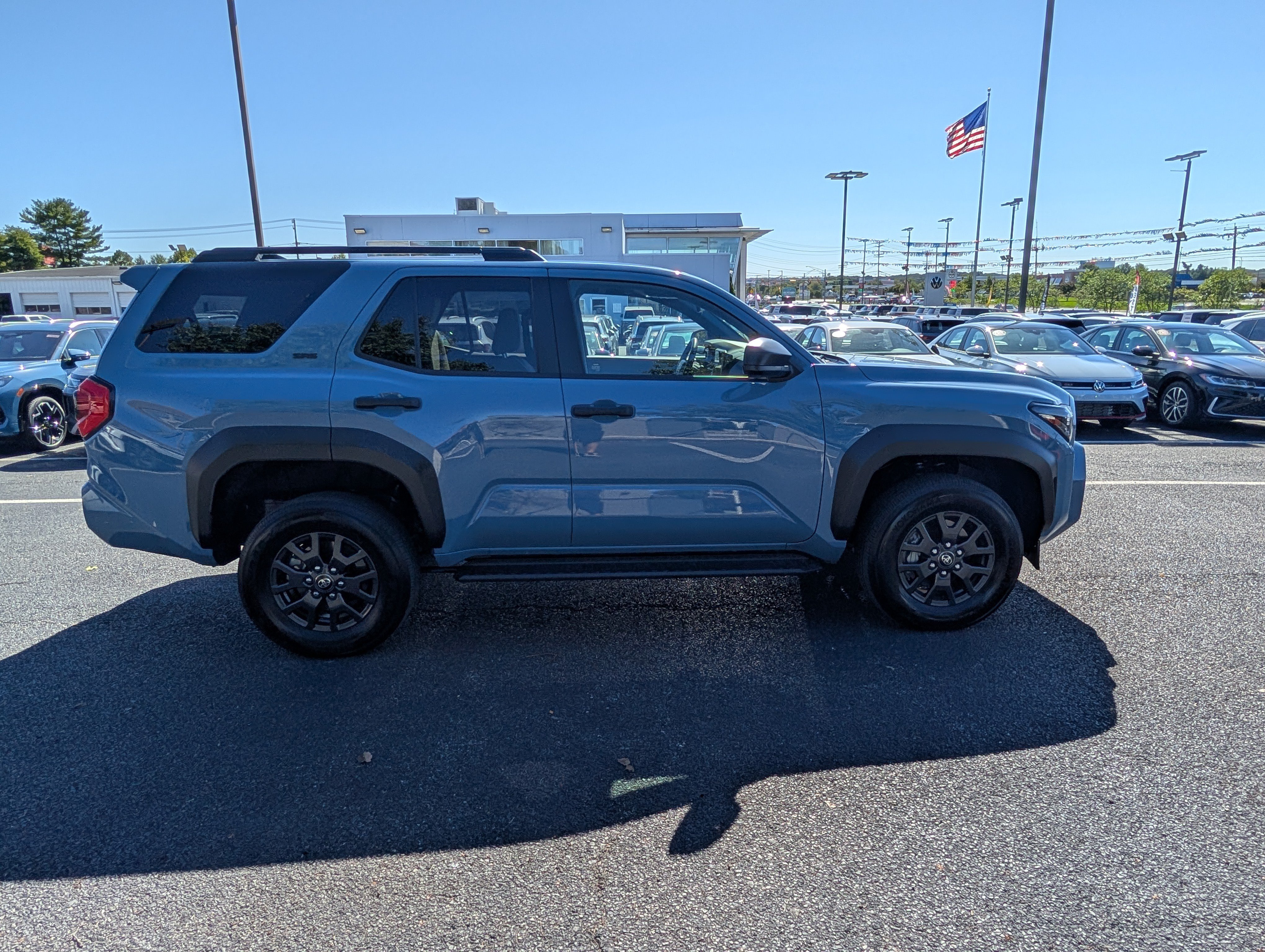 Used 2026 Toyota 4Runner SR5 AWD/4WD image 2