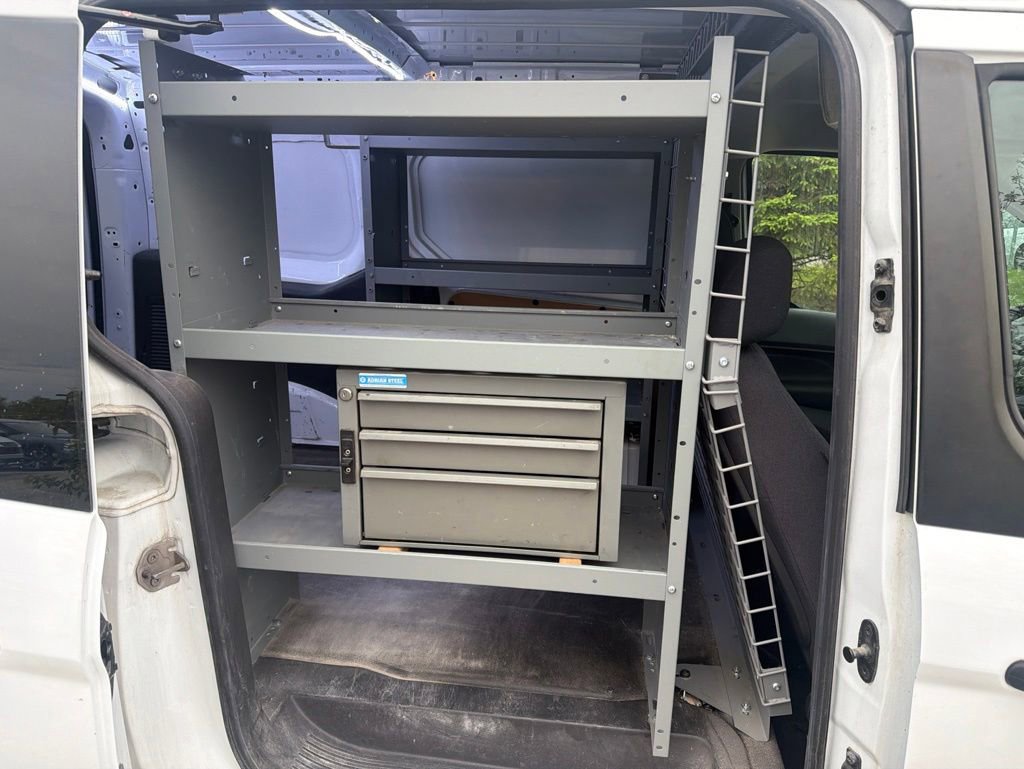Used 2018 Ford Transit Connect XLT FWD image 9