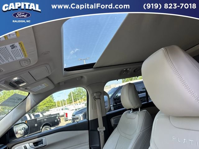 Used 2024 Ford Explorer Platinum w/ Technology Package AWD/4WD image 22