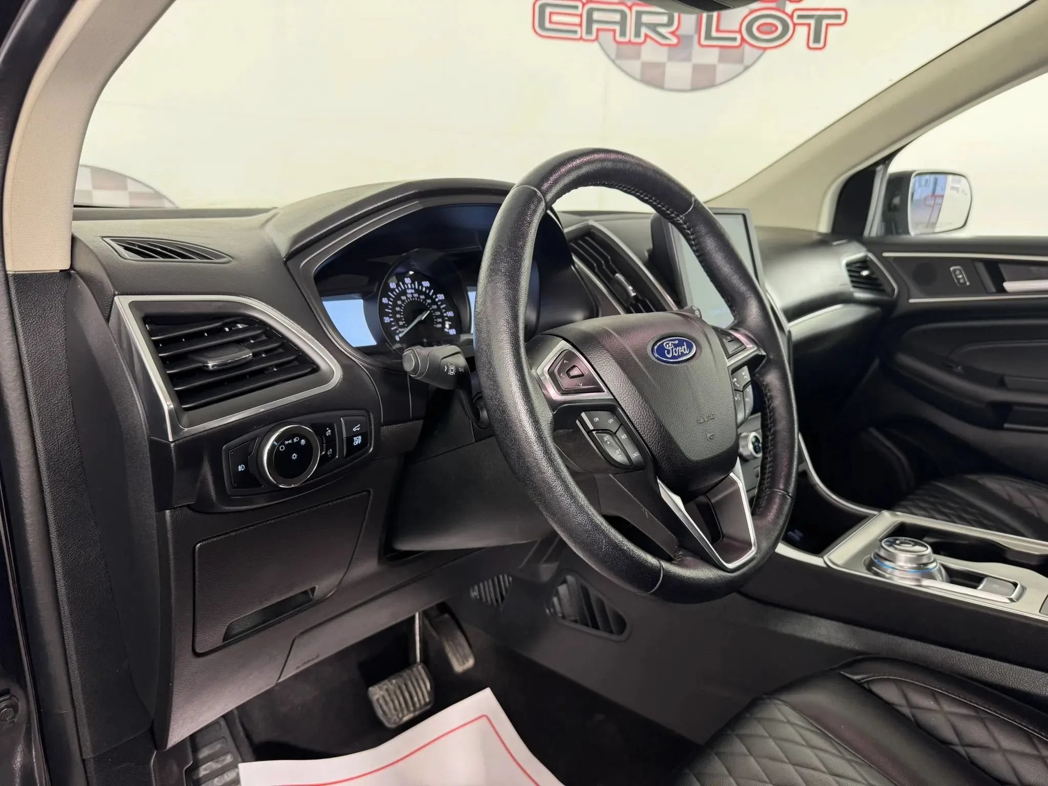 Used 2023 Ford Edge Titanium AWD/4WD image 10