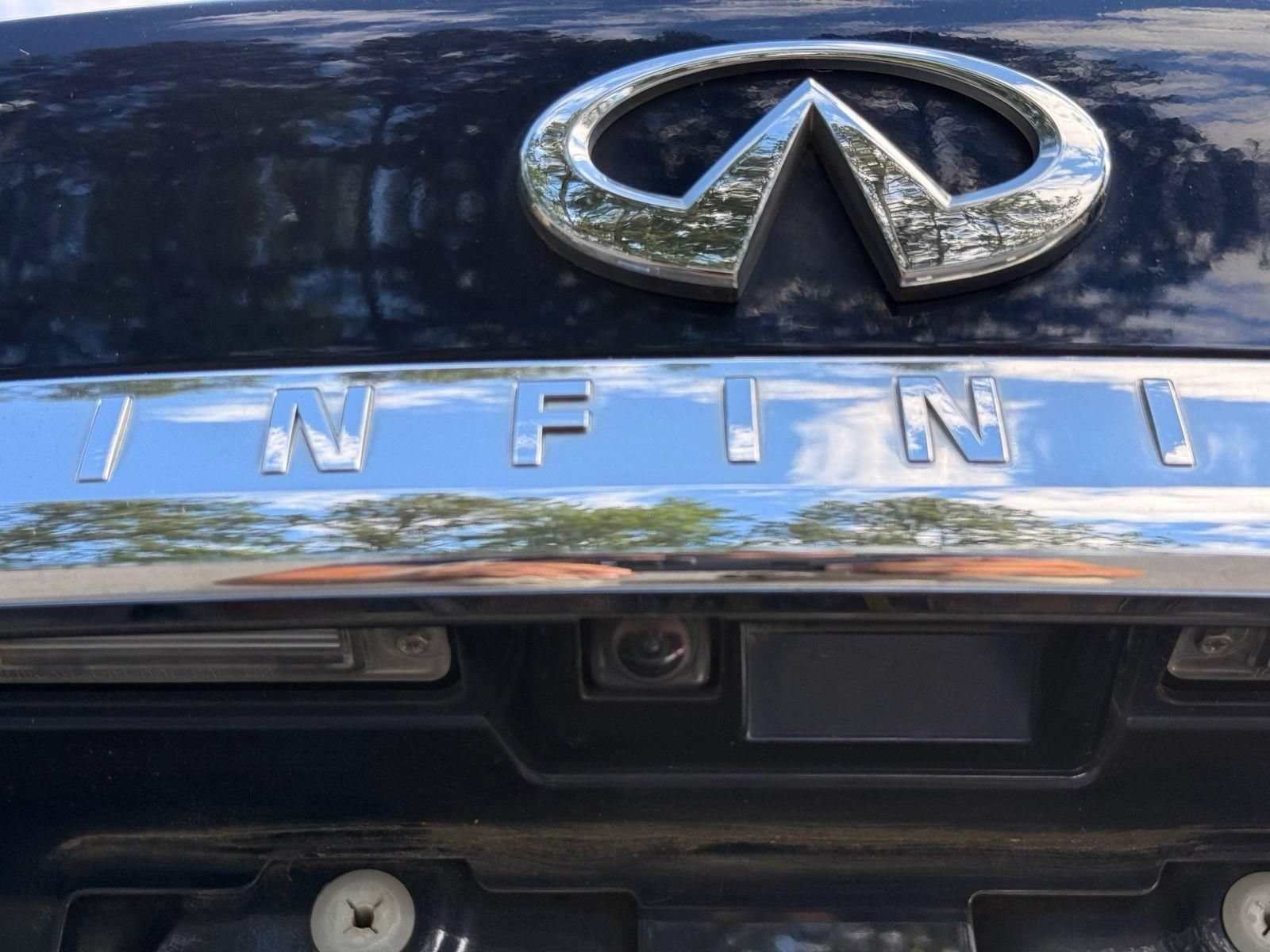 Used 2015 INFINITI Q70 L 3.7 RWD image 11