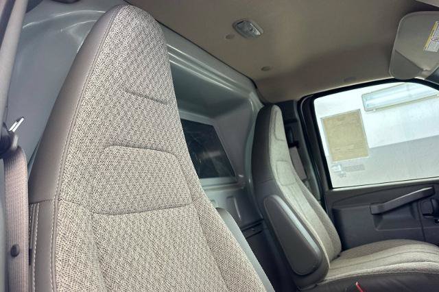 New 2026 Chevrolet Express 2500 w/ Driver Convenience Package RWD image 19