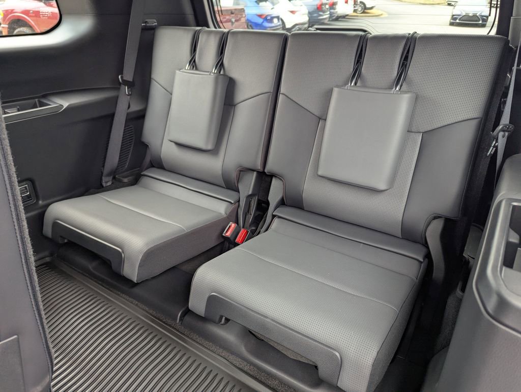 Used 2024 Lexus GX 550 w/ Accessory Package (Z1) AWD/4WD image 13