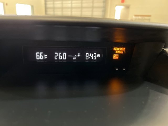 Used 2017 Subaru Crosstrek 2.0i Premium image 22