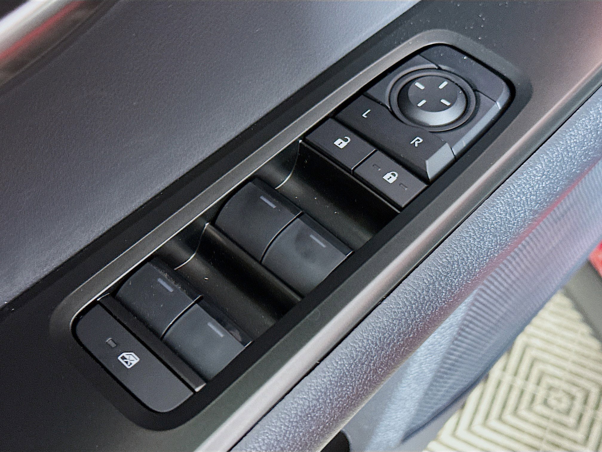 New 2025 Lexus UX 300h AWD w/ Cold Area Package image 17