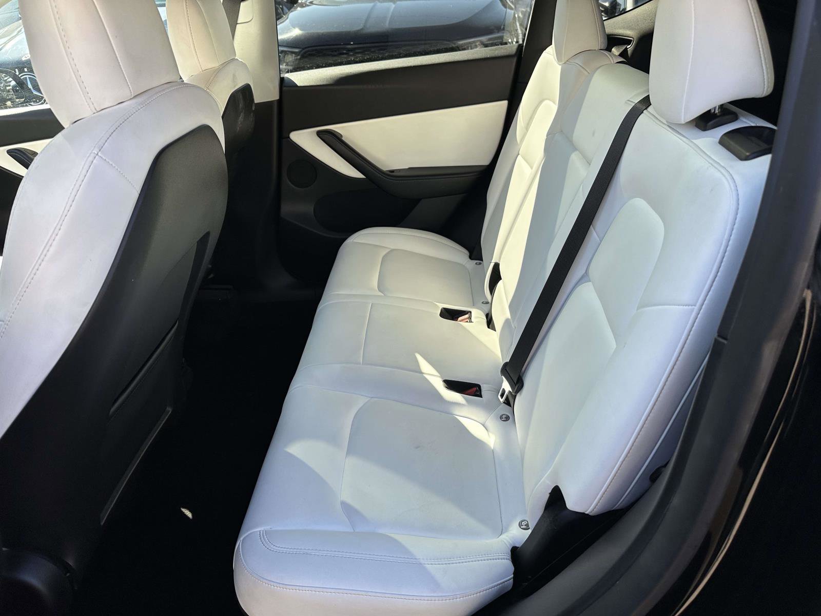 Used 2021 Tesla Model Y Long Range AWD/4WD image 17