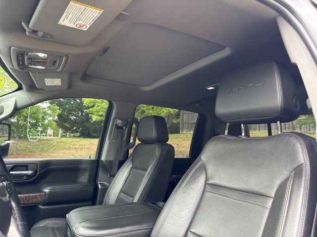 Used 2023 GMC Sierra 3500 Denali w/ Denali Ultimate Package AWD/4WD image 26