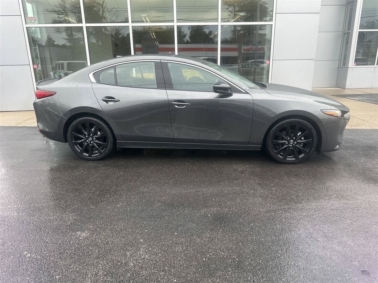 Used 2025 MAZDA MAZDA3 2.5 Turbo Sedan w/Premium Plus AWD/4WD image 2