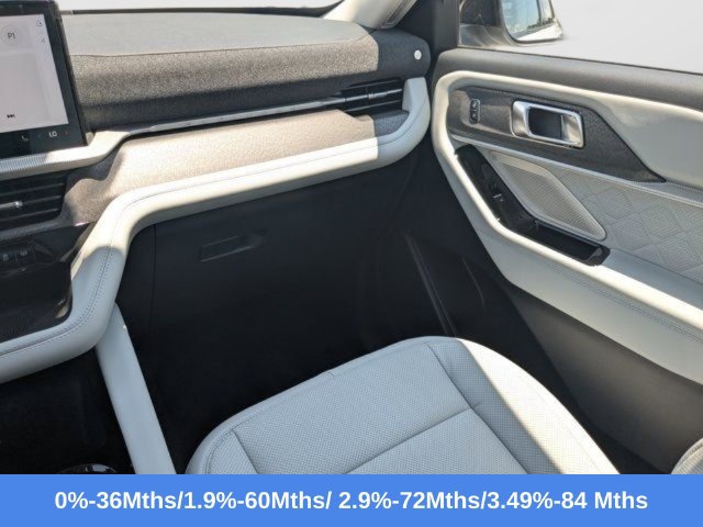 New 2026 Ford Explorer Platinum w/ LUX Leather Package AWD/4WD image 19