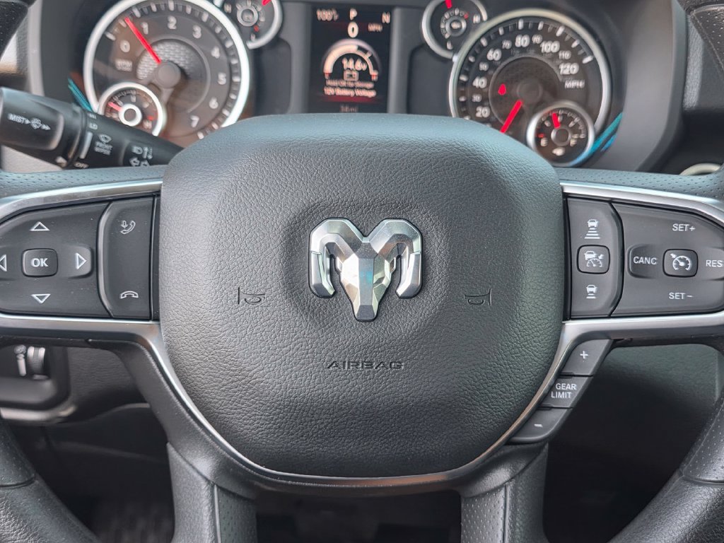 New 2026 RAM 1500 4x4 Crew Cab image 19