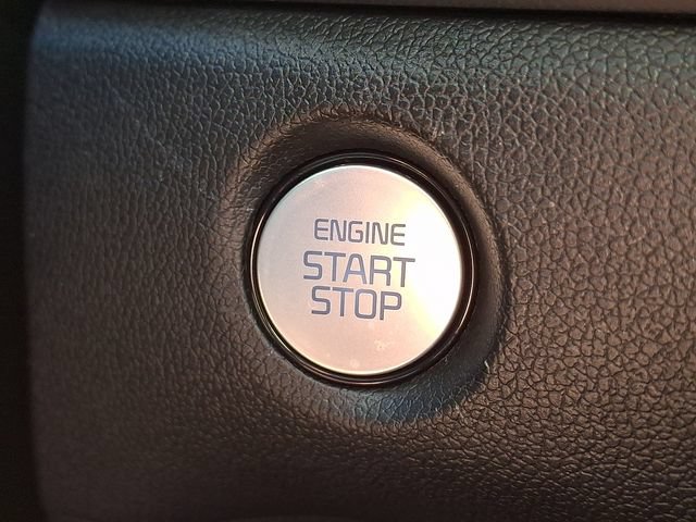 Certified 2025 Kia Sorento S AWD/4WD image 23
