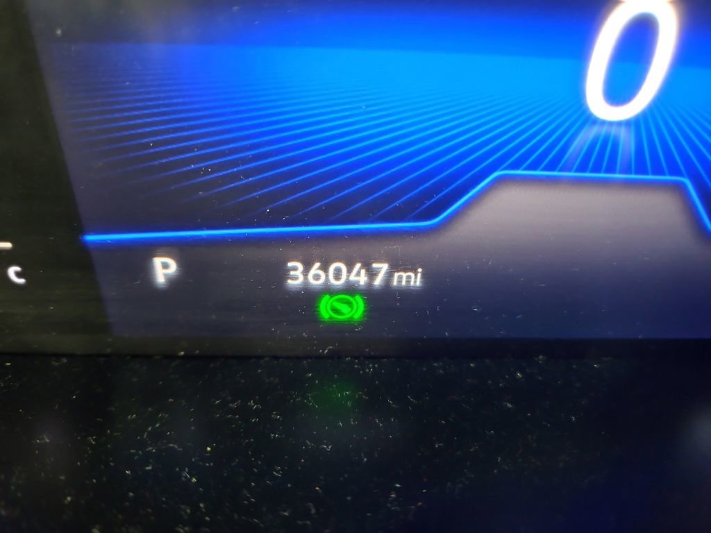 Certified 2023 Volkswagen Taos S image 18