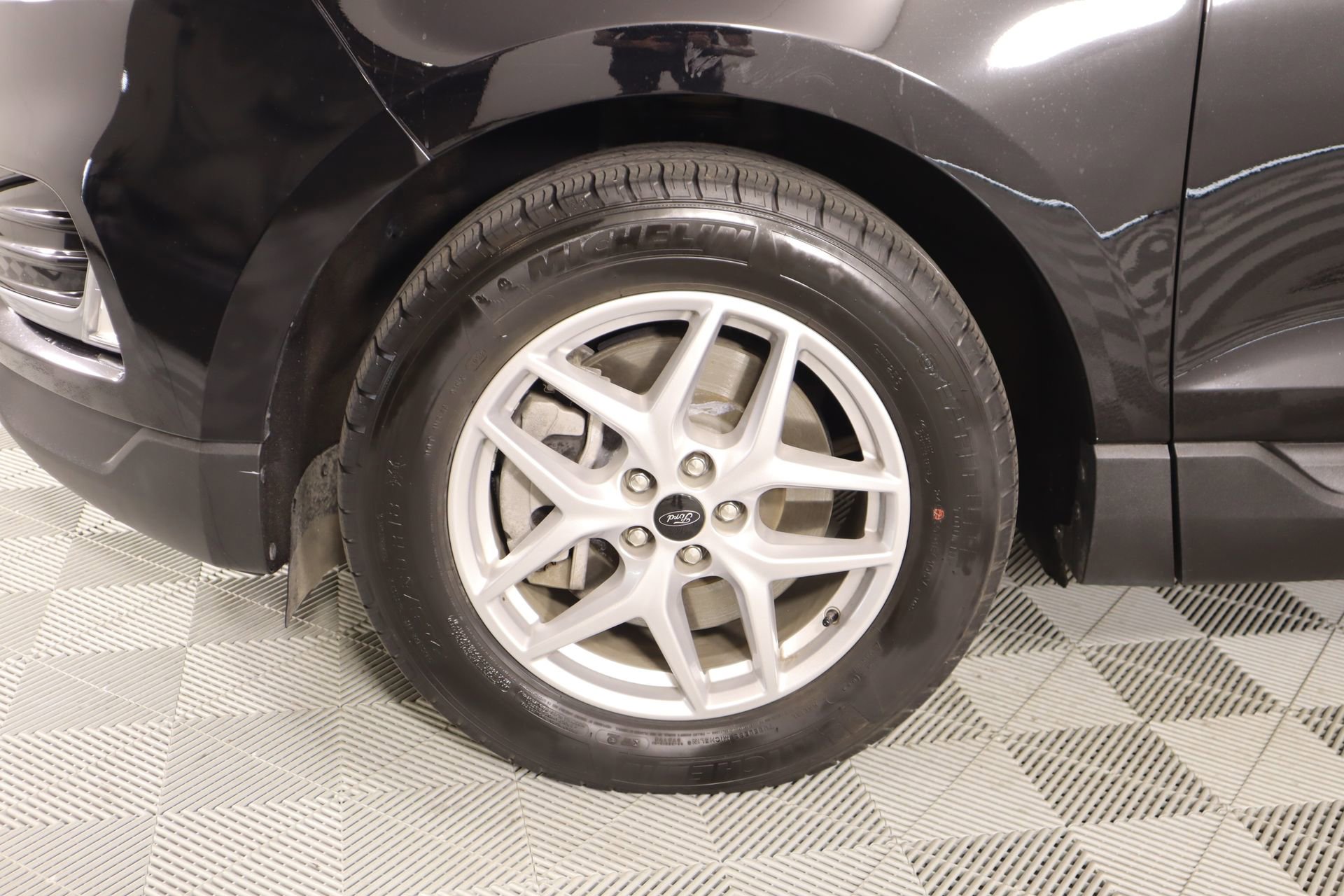 Used 2023 Ford Edge SEL w/ Convenience Package image 17