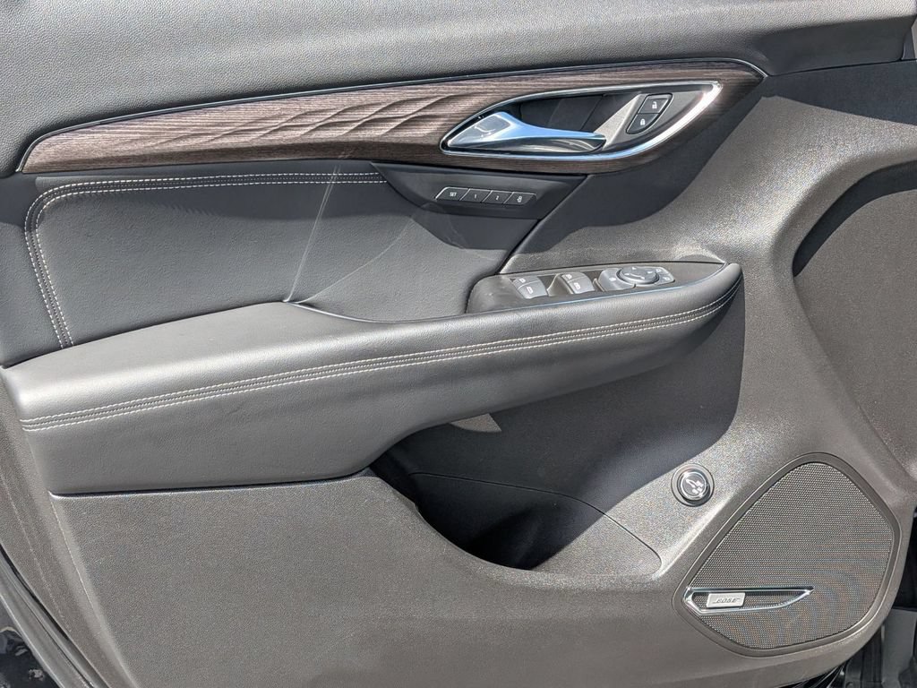 Used 2023 Buick Envision Avenir AWD/4WD image 13