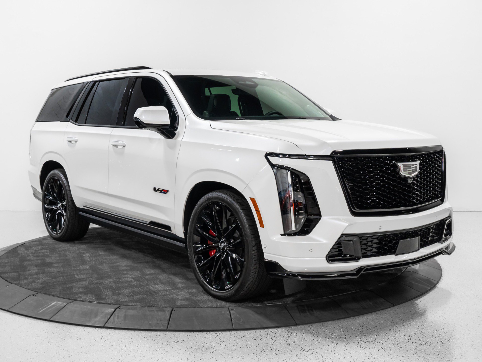 Used 2025 Cadillac Escalade V w/ LPO, ONYX Package AWD/4WD image 12