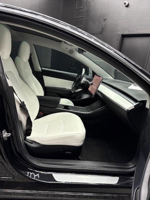 Used 2018 Tesla Model 3 Long Range image 25