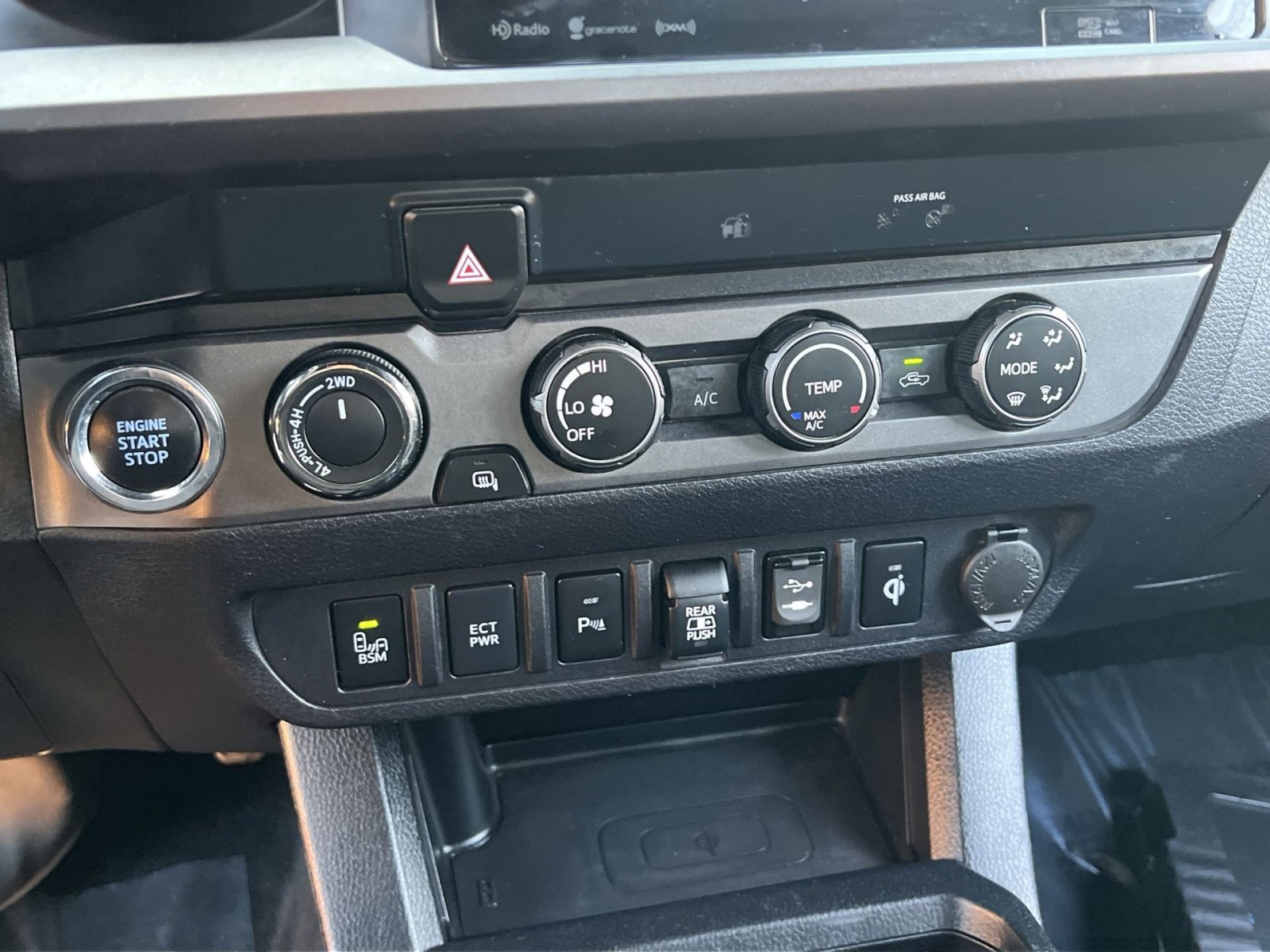 Used 2019 Toyota Tacoma TRD Off-Road image 19