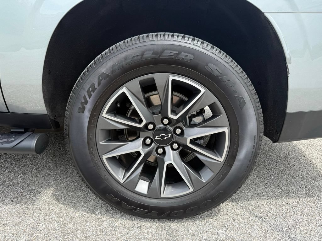 Used 2023 Chevrolet Suburban Z71 AWD/4WD image 26